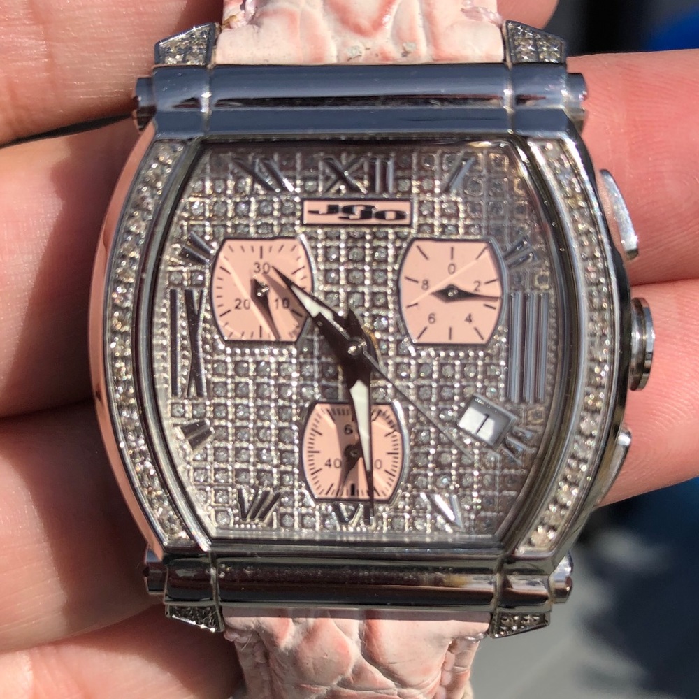 Final. JOJO Diamond Watch. Excellent condition.